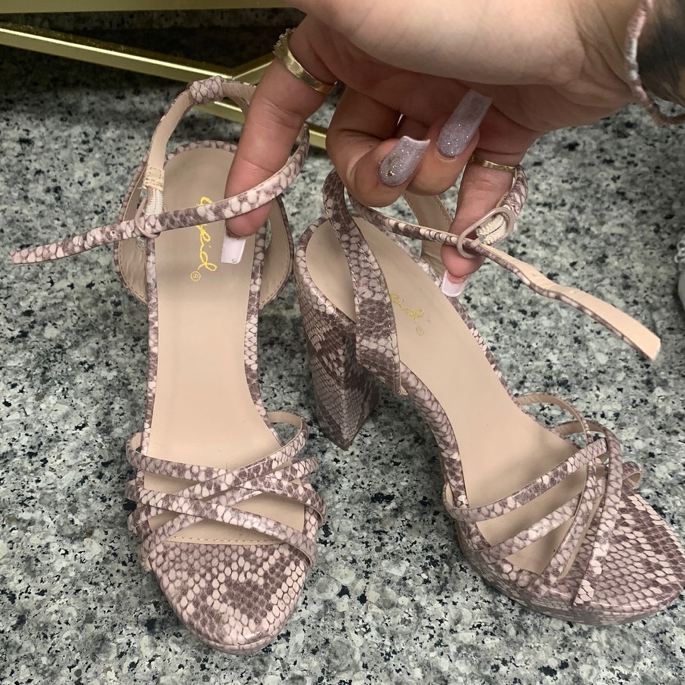 Qupid shoes US size 5.5
